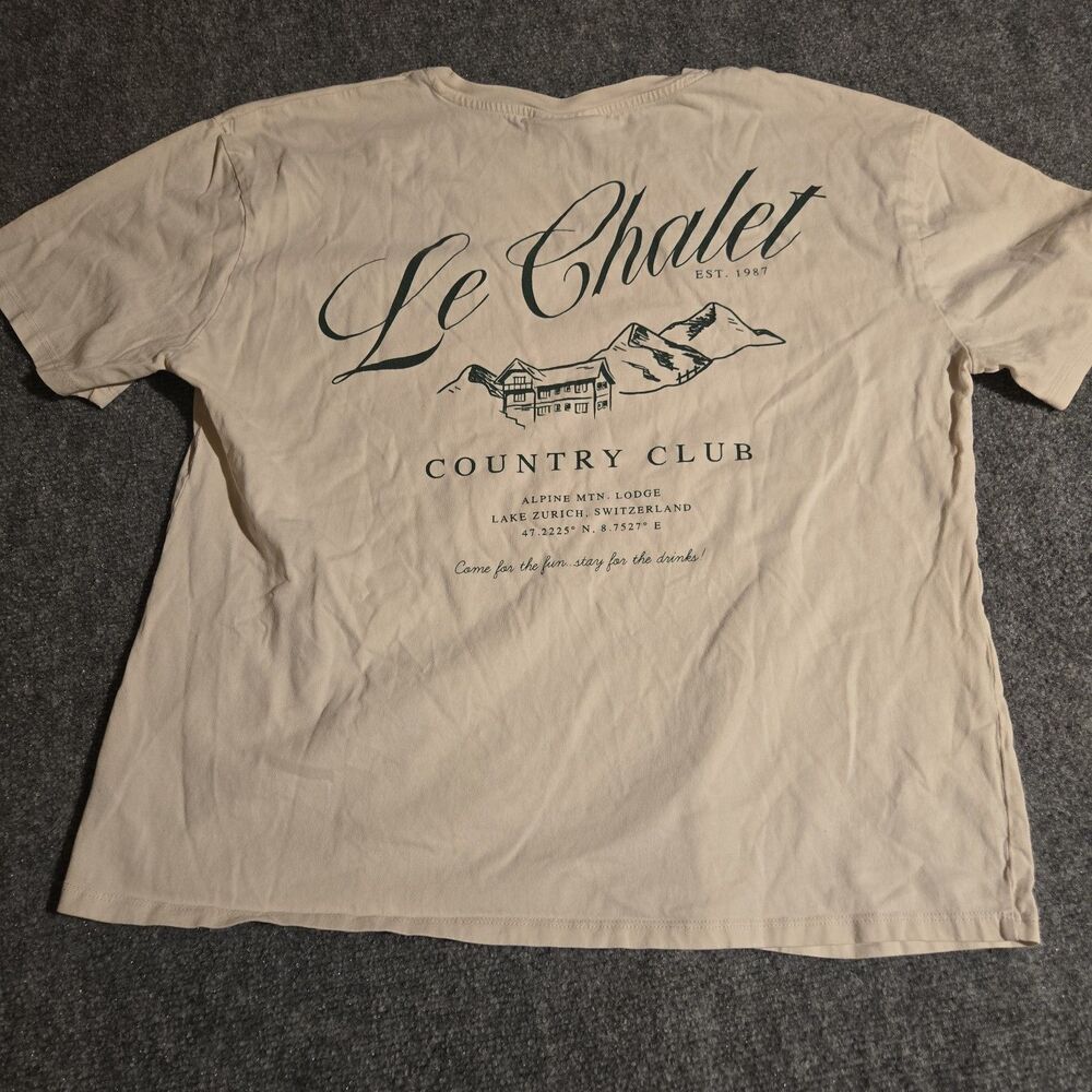Alpine Mountains Le Chalet County Club T-Shirt Mens Size Medium White Pullover